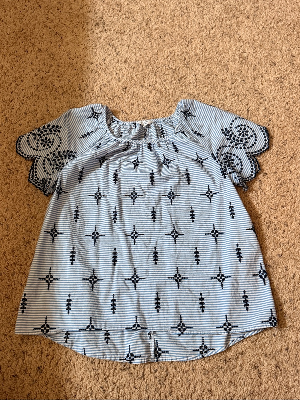 crown & ivy Light Blue and Navy Embroidered Puff Sleeve Blouse